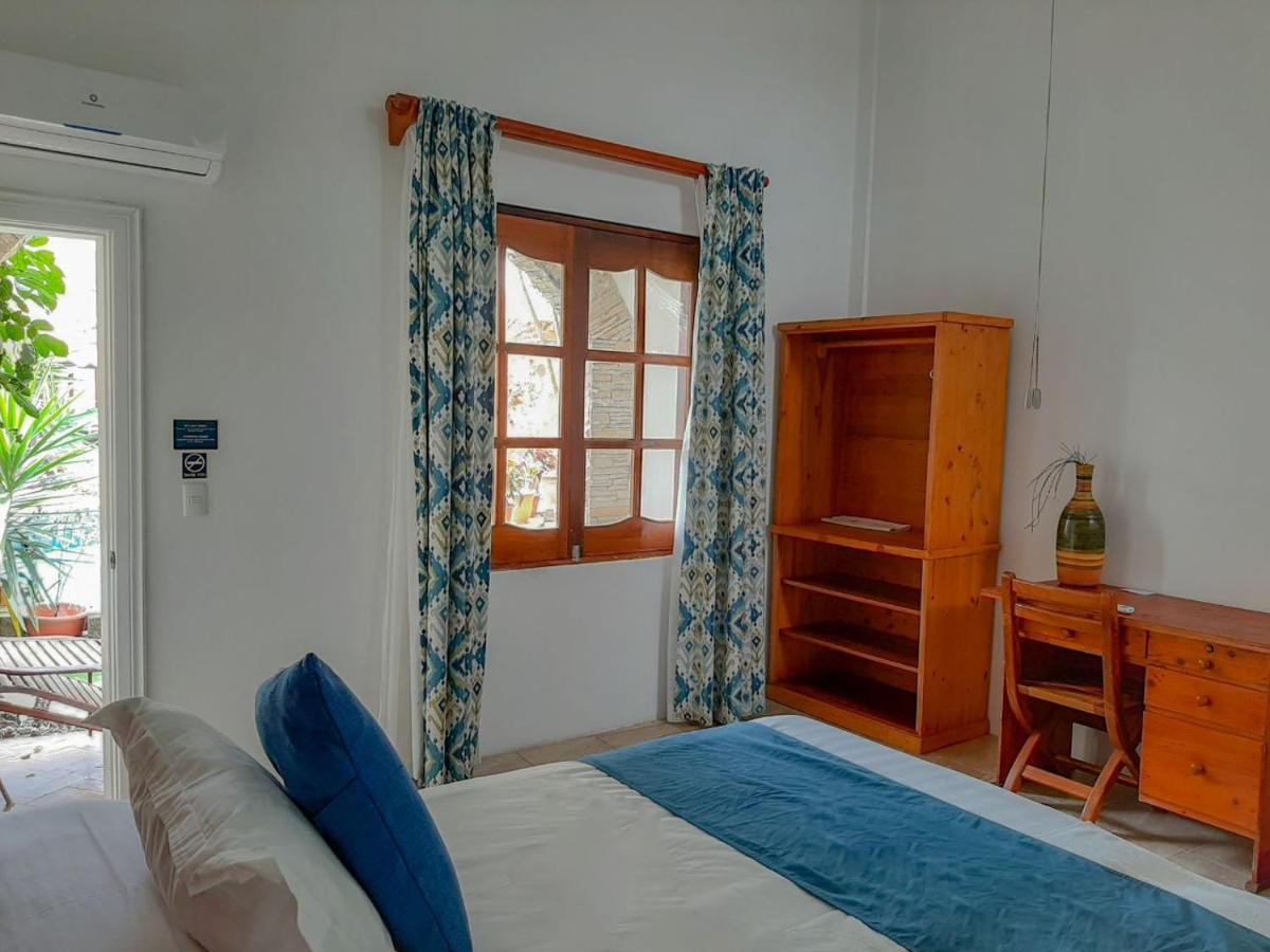 Hotel Albemarle 푸에르토빌라밀 외부 사진