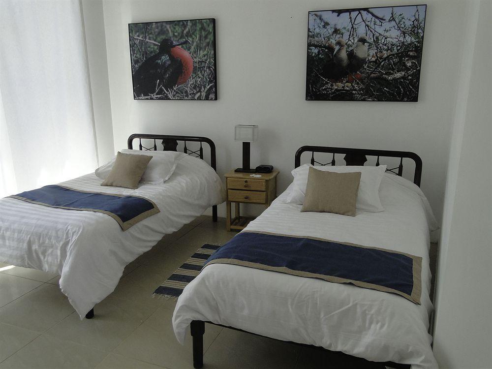 Hotel Albemarle 푸에르토빌라밀 외부 사진