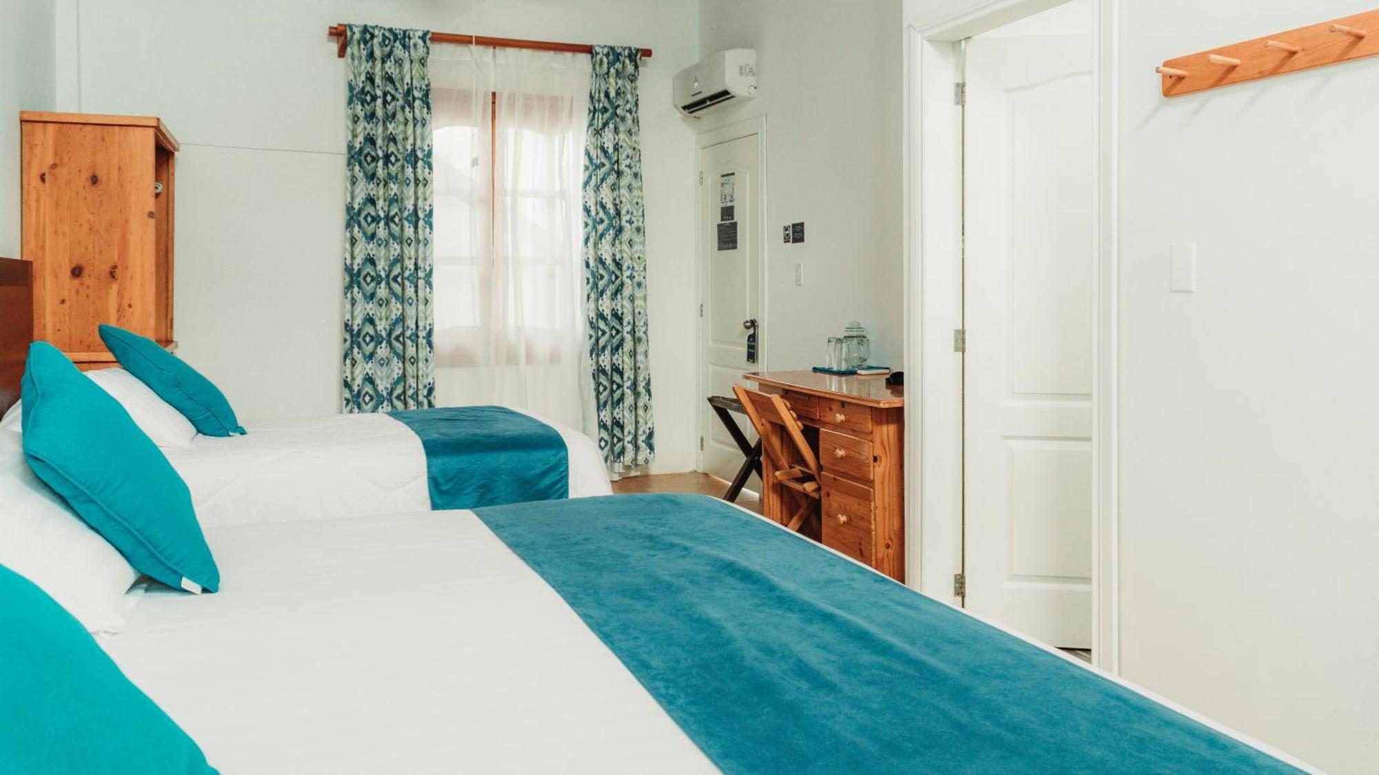 Hotel Albemarle 푸에르토빌라밀 외부 사진