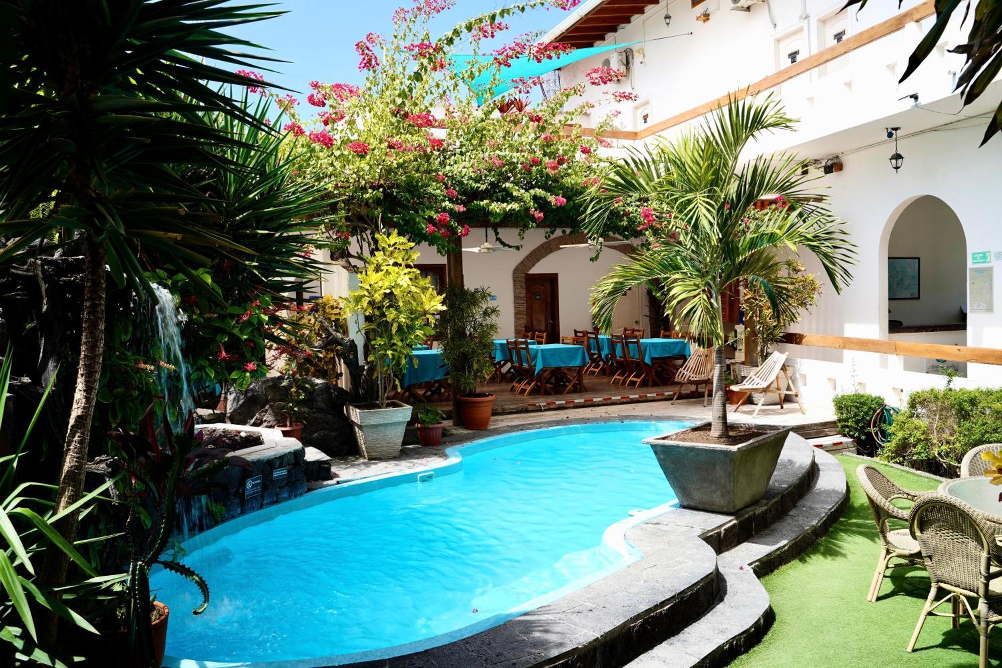 Hotel Albemarle 푸에르토빌라밀 외부 사진