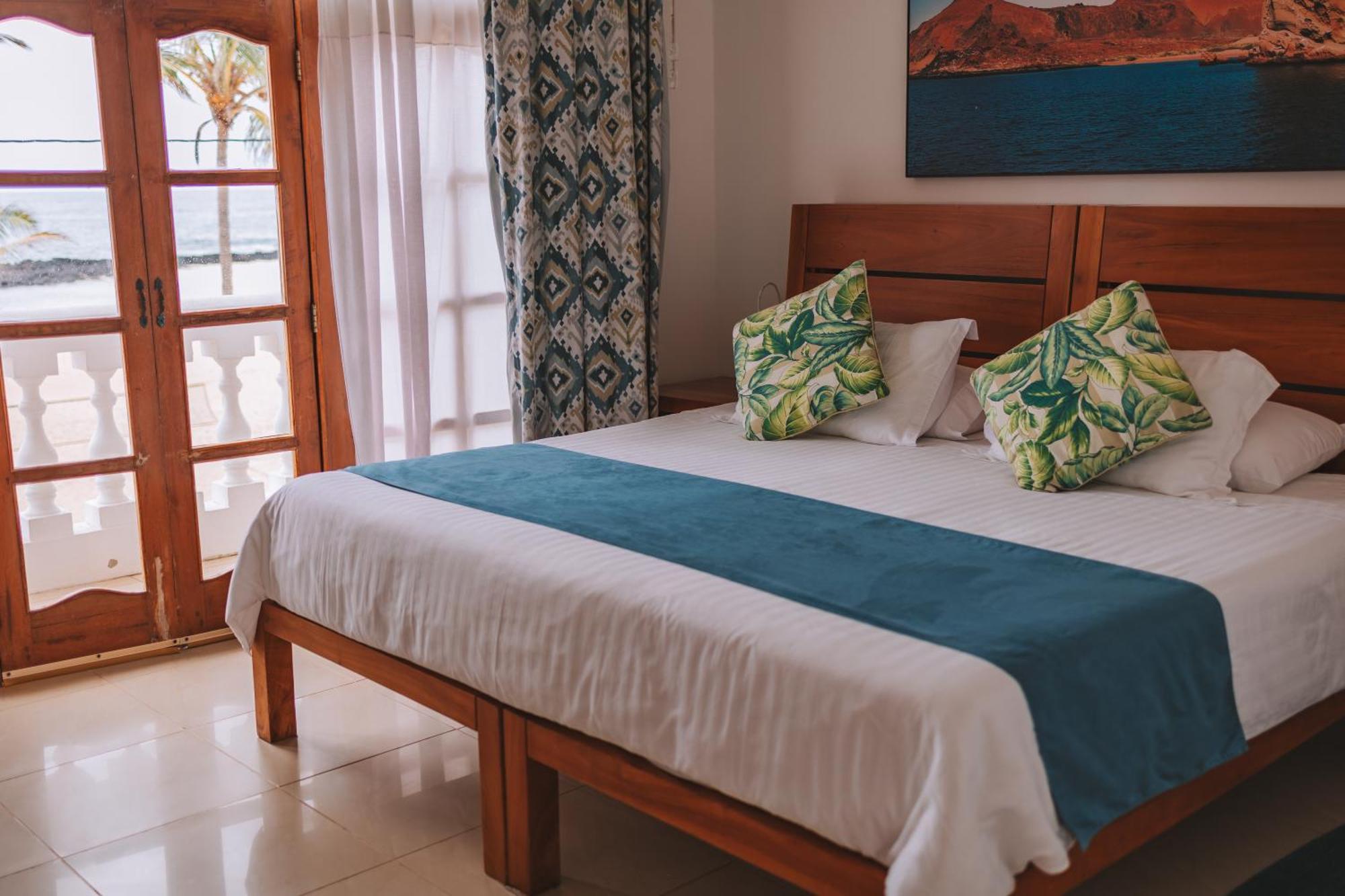 Hotel Albemarle 푸에르토빌라밀 외부 사진